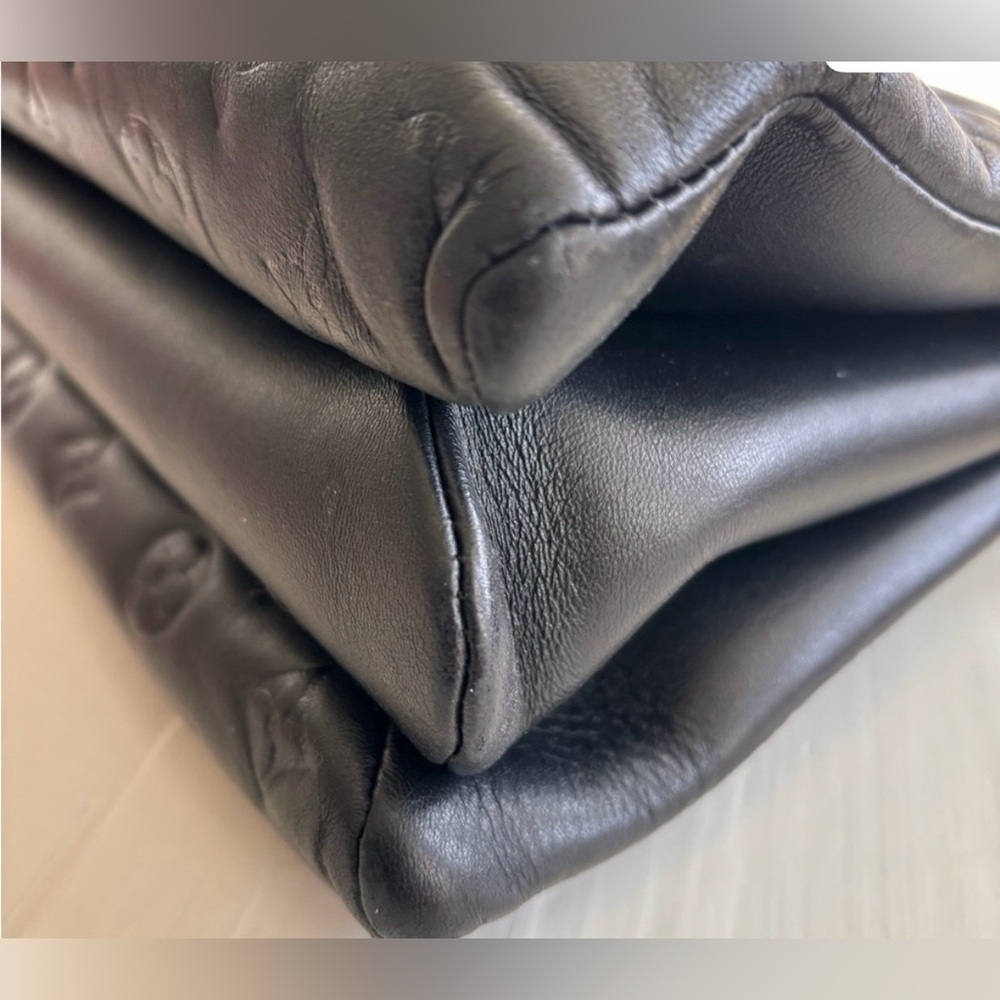 Louis Vuitton Black Coussin MM - Picture 6 of 12